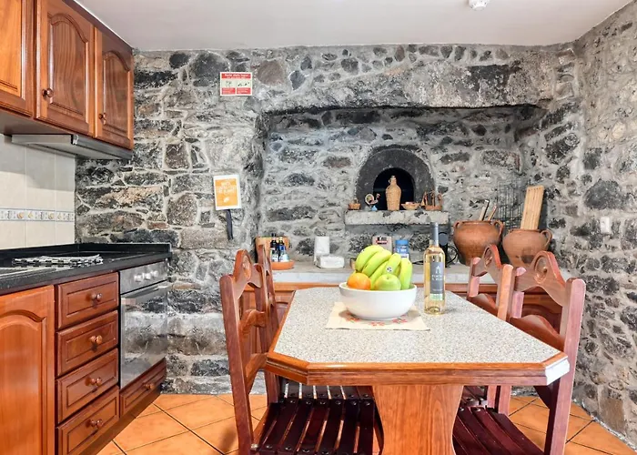 Casa Do Pombal, A In Madeira *