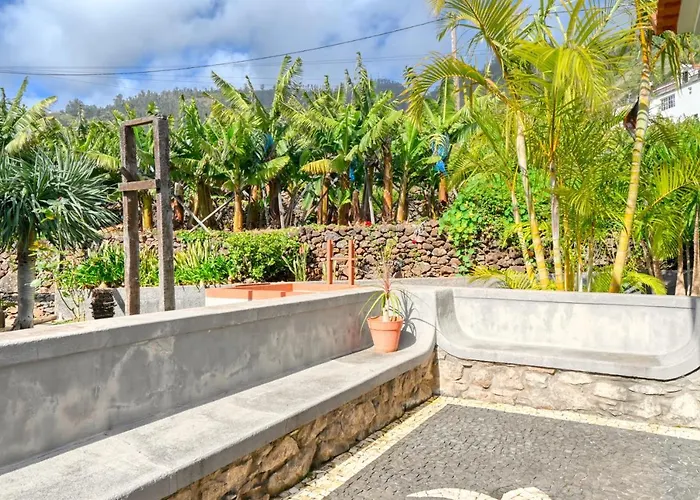 Casa Do Pombal, A In Madeira 阿科达卡列塔